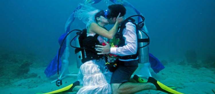 How To Have The Ultimate Underwater Wedding